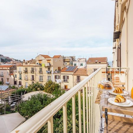 Casa E Arte Apartment Sorrento Bagian luar foto